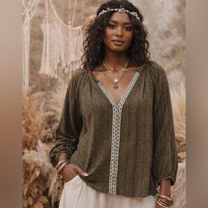 DR2 Daniel Rainn Mossy Green & Tan Patterned Shirt With White Embroidery